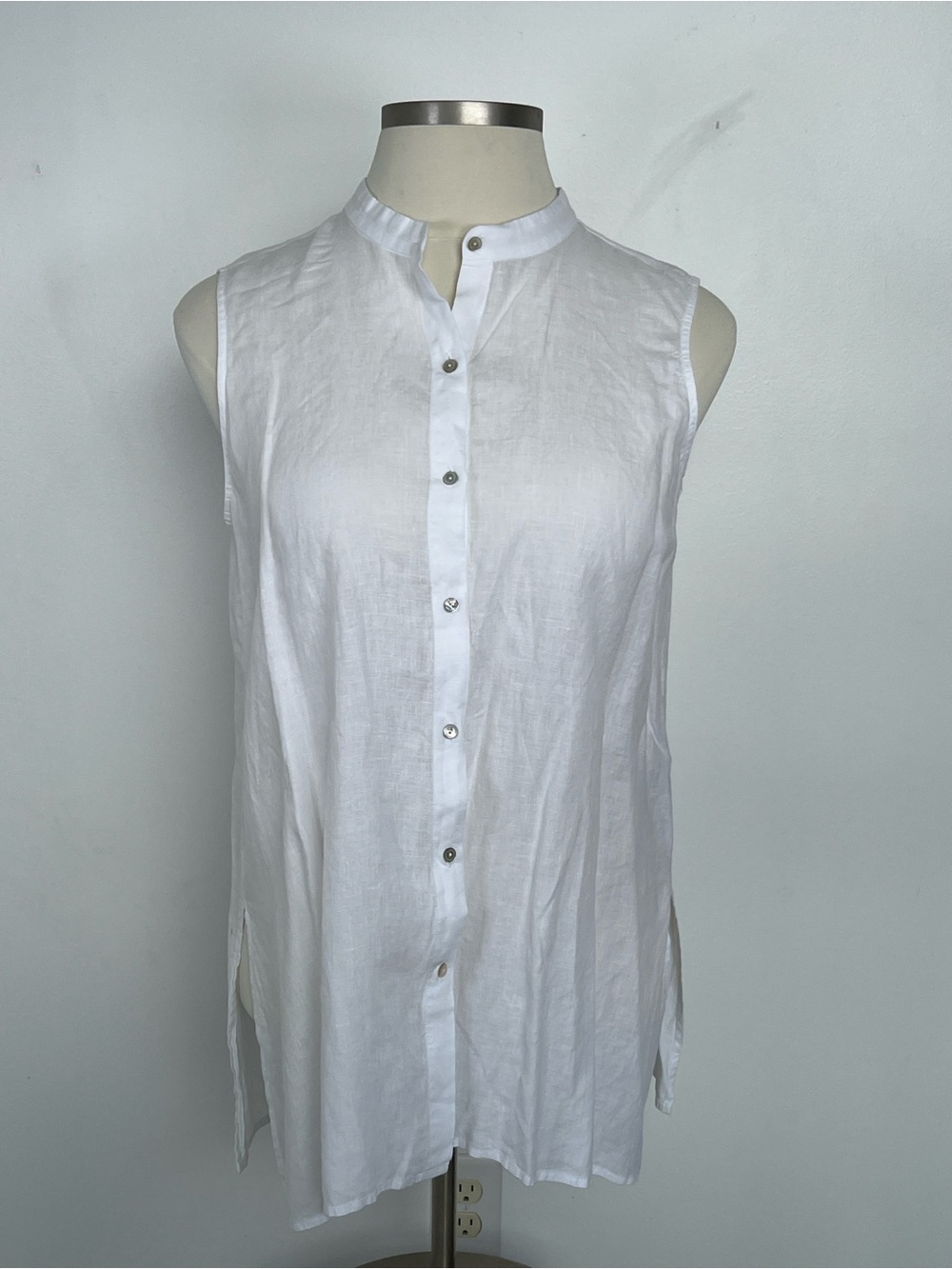 EUC! Eileen Fisher White Linen Button-up Size XL